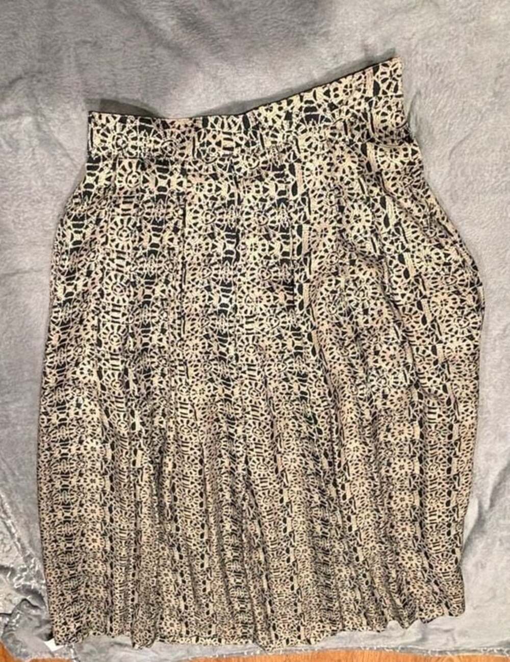 breckenridge 100% Silk Pleated Midi Skirt